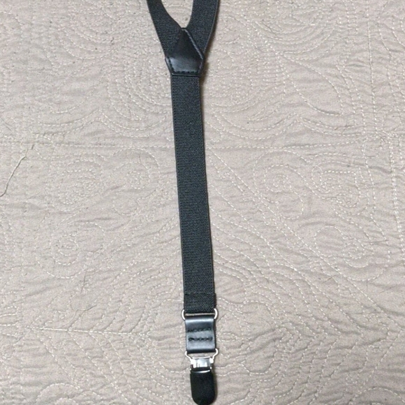 Black suspenders, braces. - Picture 2 of 3